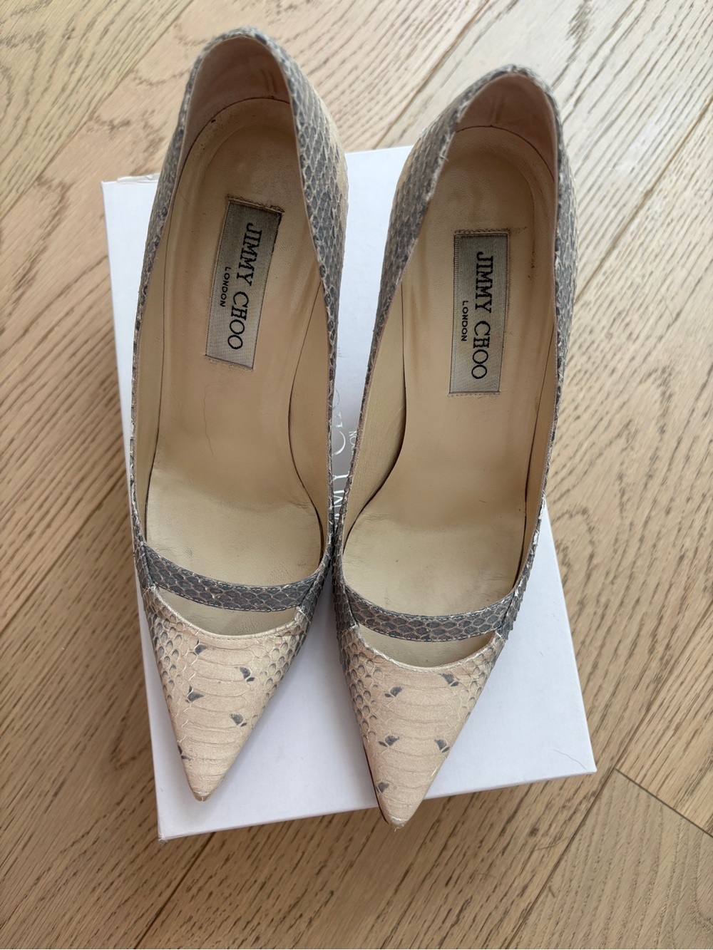 Jimmy Choo - Snakeskin Beige and Gray Pump - Picture 5 of 9